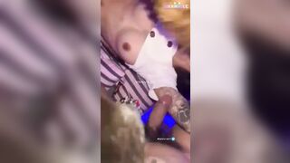 Em gái người Tàu bay lắc cùng với mấy anh trai xăm trổ