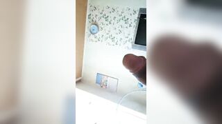 Nhà có con em nứng lồn sớm thì phải giúp nó thôi