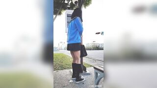 Đi ngay giữa đường