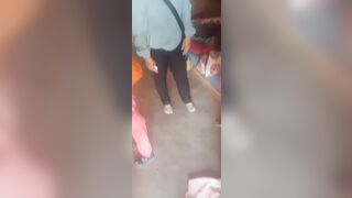 Đang me bà dì