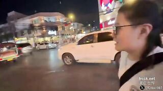 "more👇" 情色旅遊第二季 ep 6 泰國人氣推主somsom深入交流！老公在旁邊看好刺激（24分鐘）