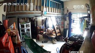 Đi làm về mệt có cái lồn húp cũng đỡ mệt hơn