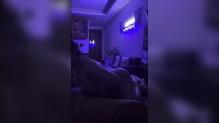 Clip em yuyu trườn