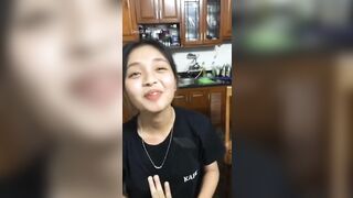 Nữ Sinh 2k5 Làm Thêm Ở Kafa Cafe Lộ Clip Sex Với Người Yêuu