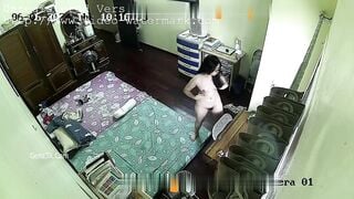 Bố Dượng Gắn Camera Quay Lén Phòng Con Gái Mới Lớn 3