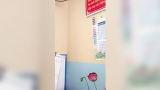 Cô Giáo Thay Đồ Sexy Thủ Dâm Trong Lớp Học Cực Kích Thíchh