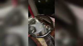 Địt nhau trên xe khách