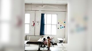 Hết tiết cô giáo kêu ở lại để móc lồn và cái kết