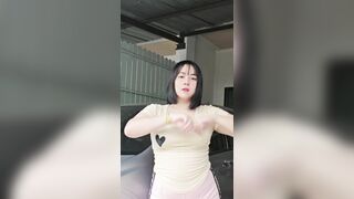 Bím em này to như cái bát tô :))))