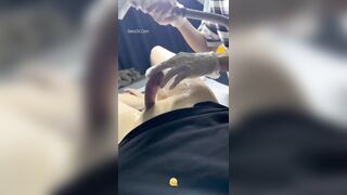 Đi Triệt Lông Cu Nứng Quá Nhờ Em Spa Sục Cặc Giúpp