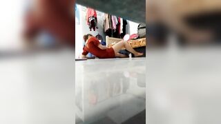 Quay lén chị gái thủ dâm