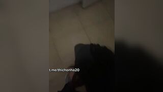 Em sinh viên nghiện public