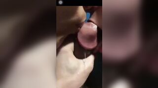 2 nhỏ em gái liếm cu phê