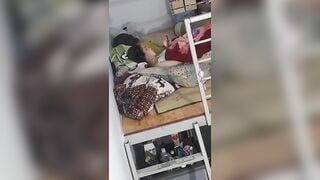 Quay Lén Em Gái Sinh Viên Vừa Xem Sex Thủ Dâm Dài 10 Phút