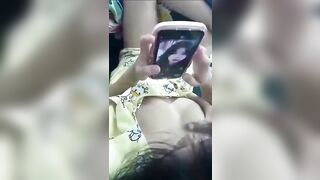 Cho em mượn điện thoại là em cho anh địt nha