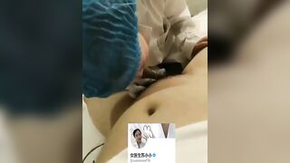 Nữ bác sĩ bú cu cho bệnh nhân