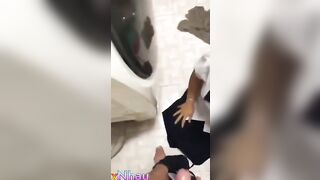 Em học sinh bú cu bạn trai ở căng tin