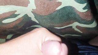 Chú bộ đội nứng cặc