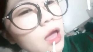 Hà My 2ka9 Lộ Clip Sex Tự Sướng Của Em Nó Xem Hoài Không Chán