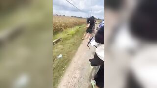 Các cháu học sinh giờ oánh ghen như các mẹ