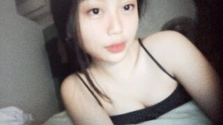 thu trang 2k5 và những chiếc clip khiêu dăm mướt mườn mượt ahihi😜
