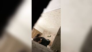 Quay Lén Mấy Em Hàng Xóm Đi Làm Về Tắm Suýt Thì Bị Phát Hiệnn