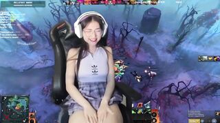Nữ streamer tự quay thẩm du