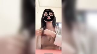 Em gái chat sex  lộ clip