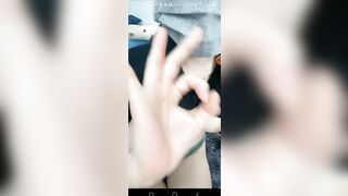 Đang live app mà thg bạn cứ đòi địt trên live