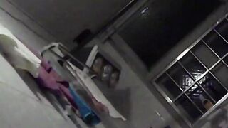 Quay lén em sinh viên đi học về