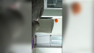 Em sinh viên năm nhất đi tắm bị quay lén