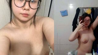 Body đầy đặn làm tình kêu bạch bạch