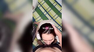 Vợ xinh dâm đãng yêu chiều chồng mọi nơi