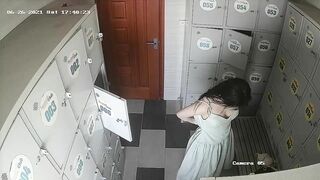 quay lén những em xinh tươi thay đồ