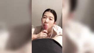 Phát hiện con trai thủ dâm nên bà mẹ sục cặc cho con