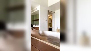 Nghê sĩ nổi tiếng trong phim về nhà đi con nè