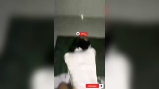 Áo dài thêm lọt khe bảo sao ai cũng mê