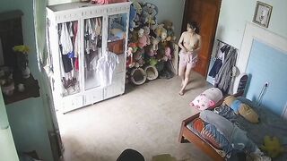 MỞ CAMERA THẤY CON GÁI ĐANG THỦ DÂM