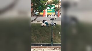 2 em học sinh bắc bling ling public tại công viên 2