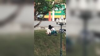 2 em học sinh bắc bling ling public tại công viên 2