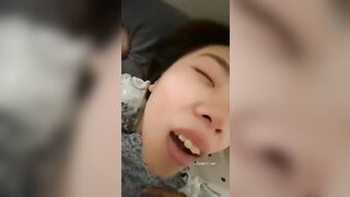 M quay video lỡ bố biết m địt mẹ thì làm sao, con quay chs thôi