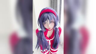 E gái cosplay nứng lồn muốn làm con chó cái