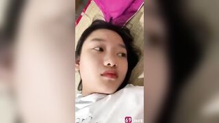 Anh mới quay phim đã làm gì đâu mà em dỗi 2