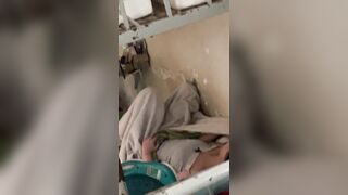 Quay lén e sinh viên vú to đang ngủ