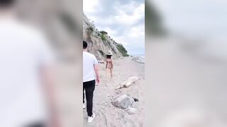 cặp đôi public trên biển bị phát hiện và cái kết