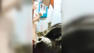 quay lén chị gái lớp 12 dáng nuột đi tắm