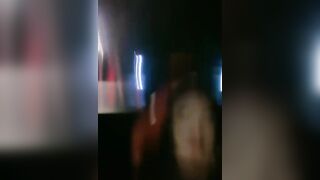Chơi Public trên oto mui trần người sau còi inh ỏi