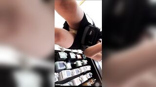 quay lén dưới váy em TGDD quần lót trắng