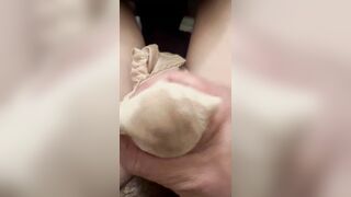 Sục quần lót