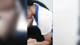 ĐÊM HÔM NHỜ EM GÁI VUỐT CÁN CỜ